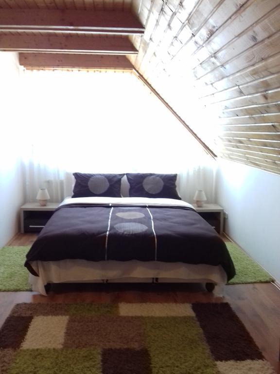 Erzsebet Vendeghaz Es Apartman Hajdúszoboszló Exteriör bild